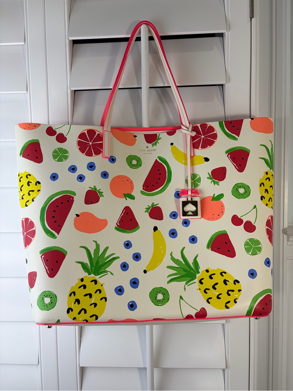 Kate Spade New York How Refreshing Fruit Medley Len Tote - Picture 2 of 9